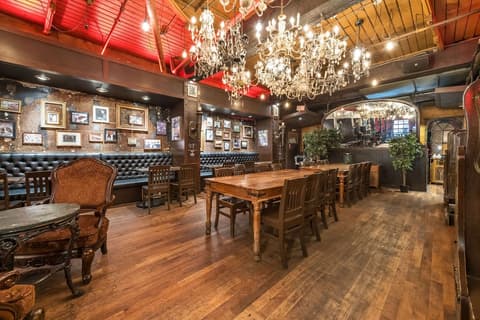 Quality Inn & Suites, Dining