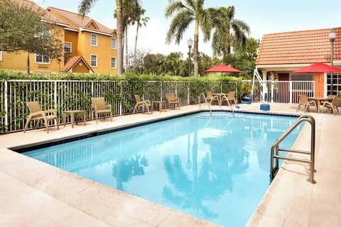 TownePlace Suites by Marriott Ft Lauderdale West (Newly Renovated), Pool