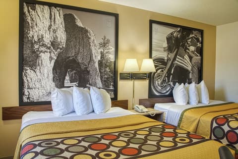 Super 8 by Wyndham Hot Springs, Room