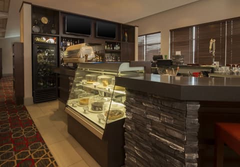 Lakeview Signature, Trademark Collection by Wyndham, Cafe