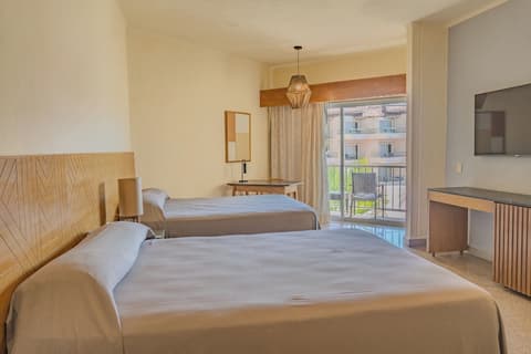 Friendly Fun Vallarta Different Experiences - All Inclusive., Room