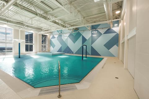 Hilton Niagara Falls/Fallsview Hotel & Suites, Pool