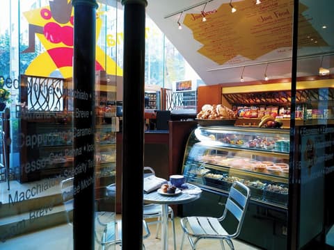 Harbour Plaza North Point, Coffee shop