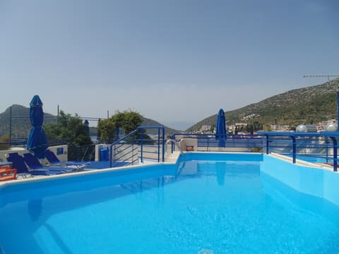 Heliotopos Apartments, Outdoor pool