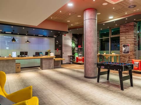 ibis Warszawa Centrum, Lobby
