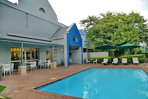 Town Lodge Waterfall, Midrand, Terrace/patio