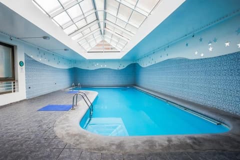 MR Hotel, Indoor pool
