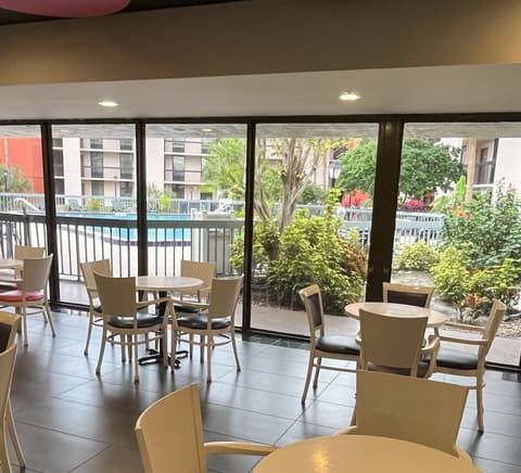 Grand Hotel Orlando at Universal Blvd - Shuttle to Theme Parks, Breakfast area