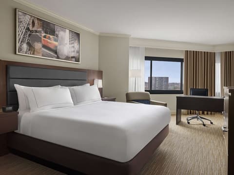 DoubleTree by Hilton Fort Lee - George Washington Bridge, Room