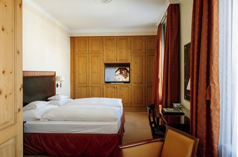Grand Hotel Kronenhof, Room