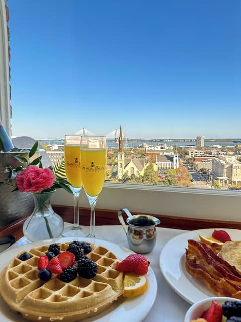 The Francis Marion Hotel, In-room dining