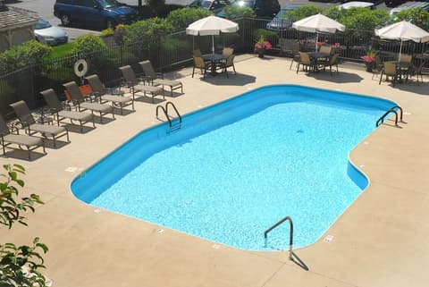 Hampton Inn Columbus - Airport, Pool