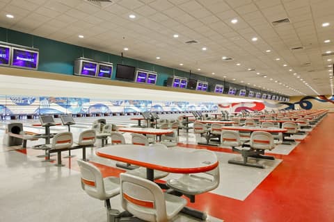 The Orleans Hotel & Casino, Bowling