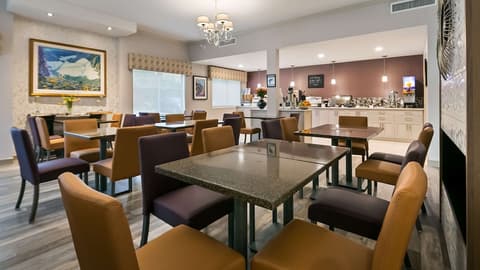 Best Western Mountainview Inn, Breakfast area