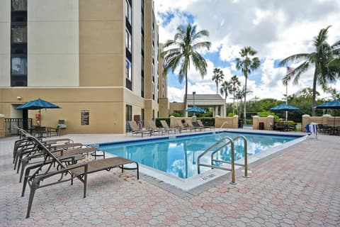 Hyatt Place Miami Airport West/Doral, Pool