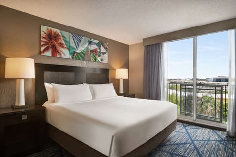 Embassy Suites by Hilton Miami International Airport, Room