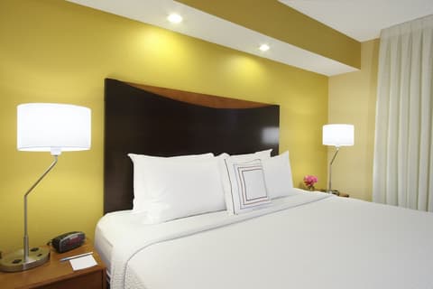 Fairfield Inn & Suites by Marriott Colorado Springs South, Room