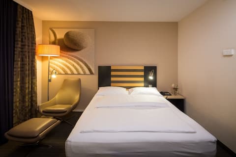 Lindner Hotel Frankfurt Hochst, part of JdV by Hyatt, Room