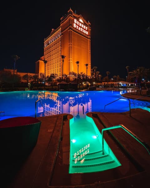 Sunset Station Hotel & Casino, Pool