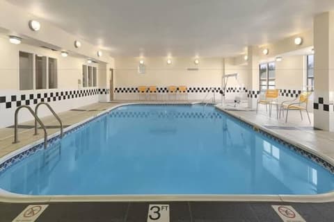 Fairfield Inn & Suites Midland, Indoor pool