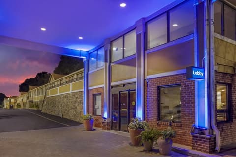 Best Western Fort Lee, Exterior