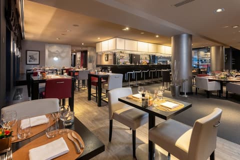 Martin's Brussels EU, Restaurant