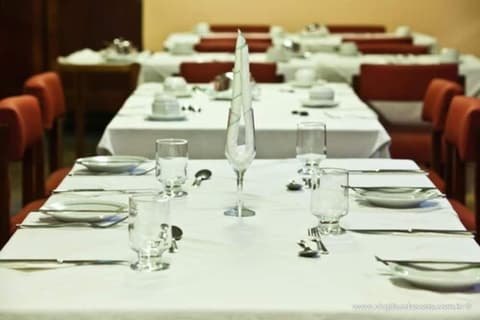 Oft Garden Hotel, Restaurant