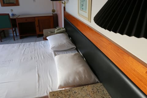 Taj Mahal Continental Hotel, Room