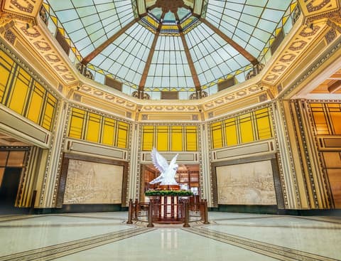 Fairmont Peace Hotel on the Bund, Lobby