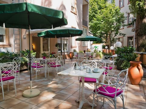 Hotel Palmenhof, Garden