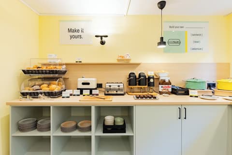 Garner Hotel Cologne East by IHG, Breakfast buffet