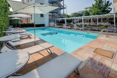 Jet Hotel, Sure Hotel Collection by Best Western, Pool