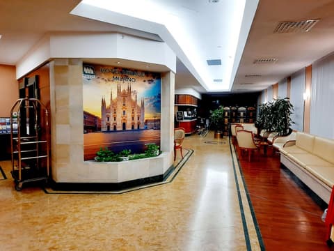 Hotel Mirage, Sure Hotel Collection by Best Western, Lobby