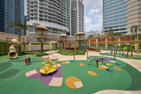 Renaissance Kuala Lumpur Hotel & Convention Centre, Children's play area - outdoor