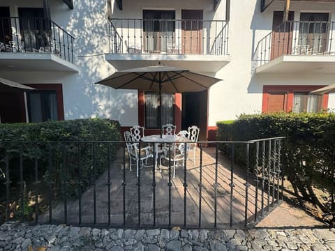 Hacienda Jurica by Brisas, Terrace/patio