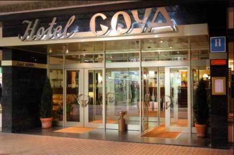 Hotel Goya, Property entrance