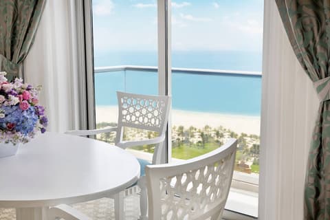 Habtoor Grand Resort, Autograph Collection, Room