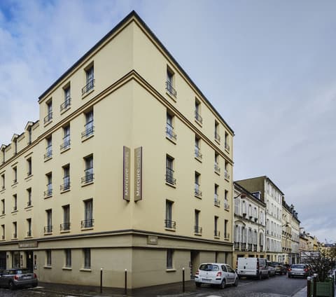 Mercure Versailles Chateau, Front of property