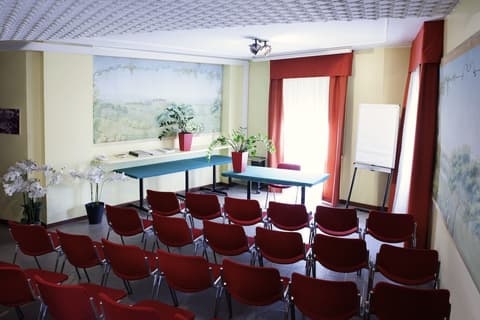 Hotel Mennini, Meeting facility