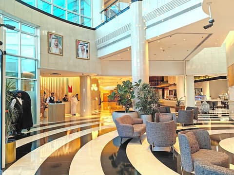 Millennium Airport Hotel Dubai, Lobby