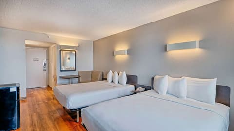 Motel 6 Los Angeles, CA - Los Angeles - LAX, Room