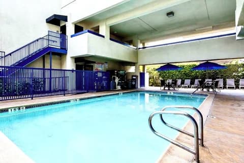 Quality Inn & Suites Los Angeles Airport - LAX, Pool