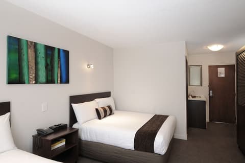 The Surrey Hotel, Room