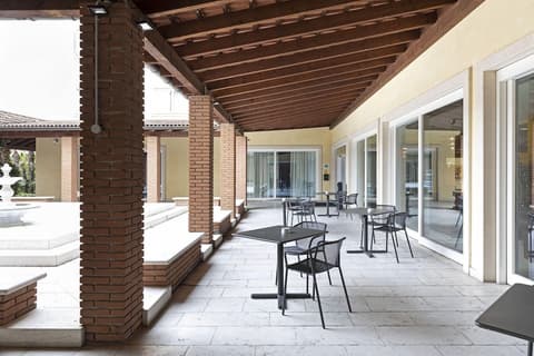 B&B Hotel Affi - Lago di Garda, Terrace/patio