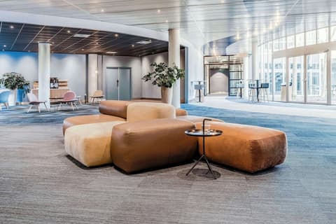 NH Noordwijk Conference Centre Leeuwenhorst, Lobby sitting area