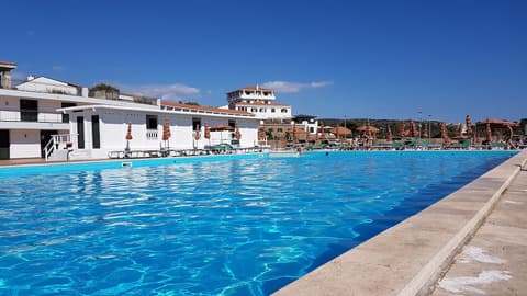 Sunbay Park Hotel, Outdoor pool
