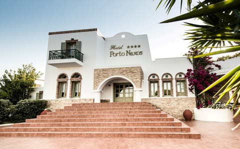 Porto Naxos Hotel, Front of property