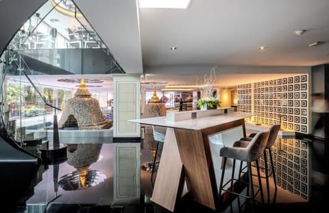 Night Hotel Bangkok - Sukhumvit 15, Lobby