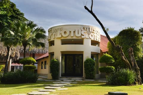 Blue JackTar, Meeting facility