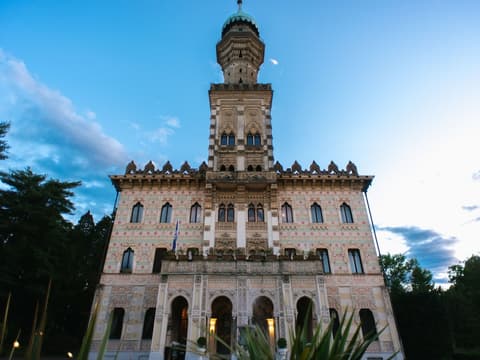 Relais & Chateaux Villa Crespi, Front of property